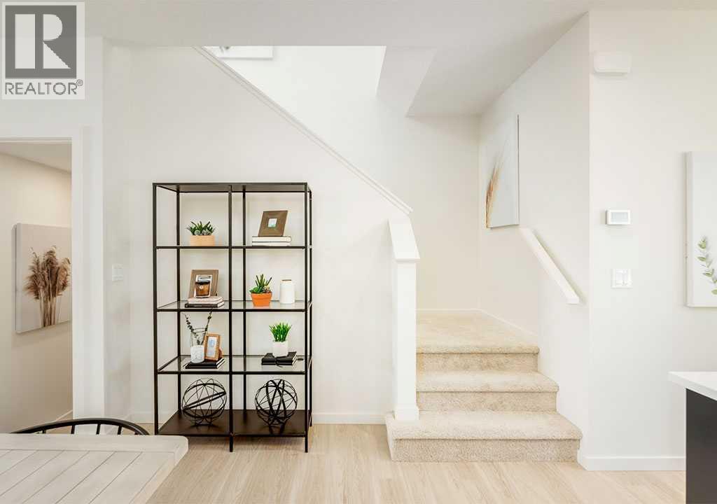 Single Family House for Sale in  Starling Boulevard NW Moraine Calgary 