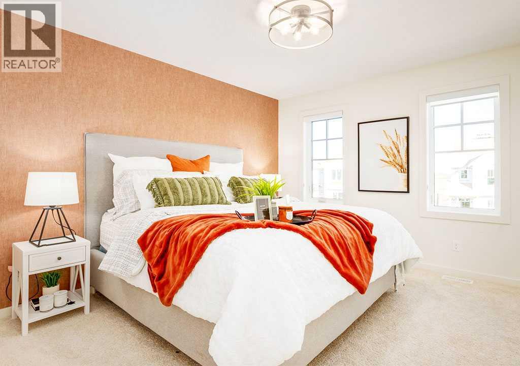 Single Family House for Sale in  Starling Boulevard NW Moraine Calgary 