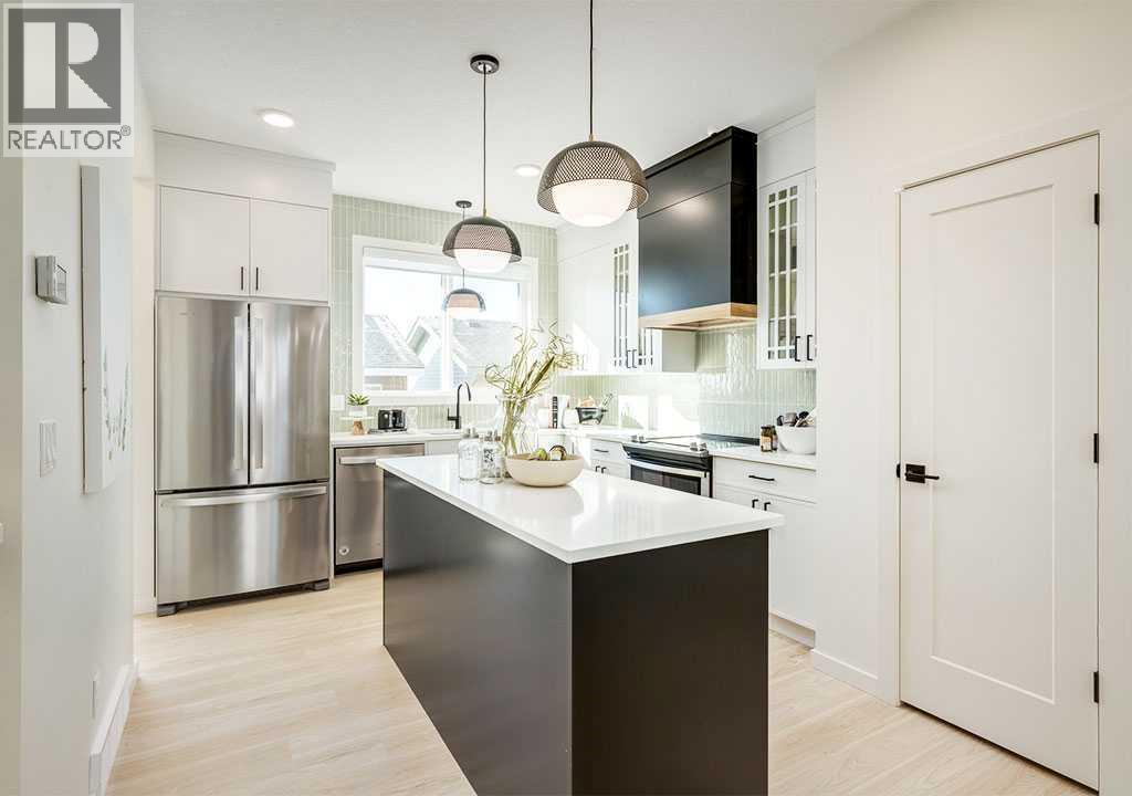 Single Family House for Sale in  Starling Boulevard NW Moraine Calgary 
