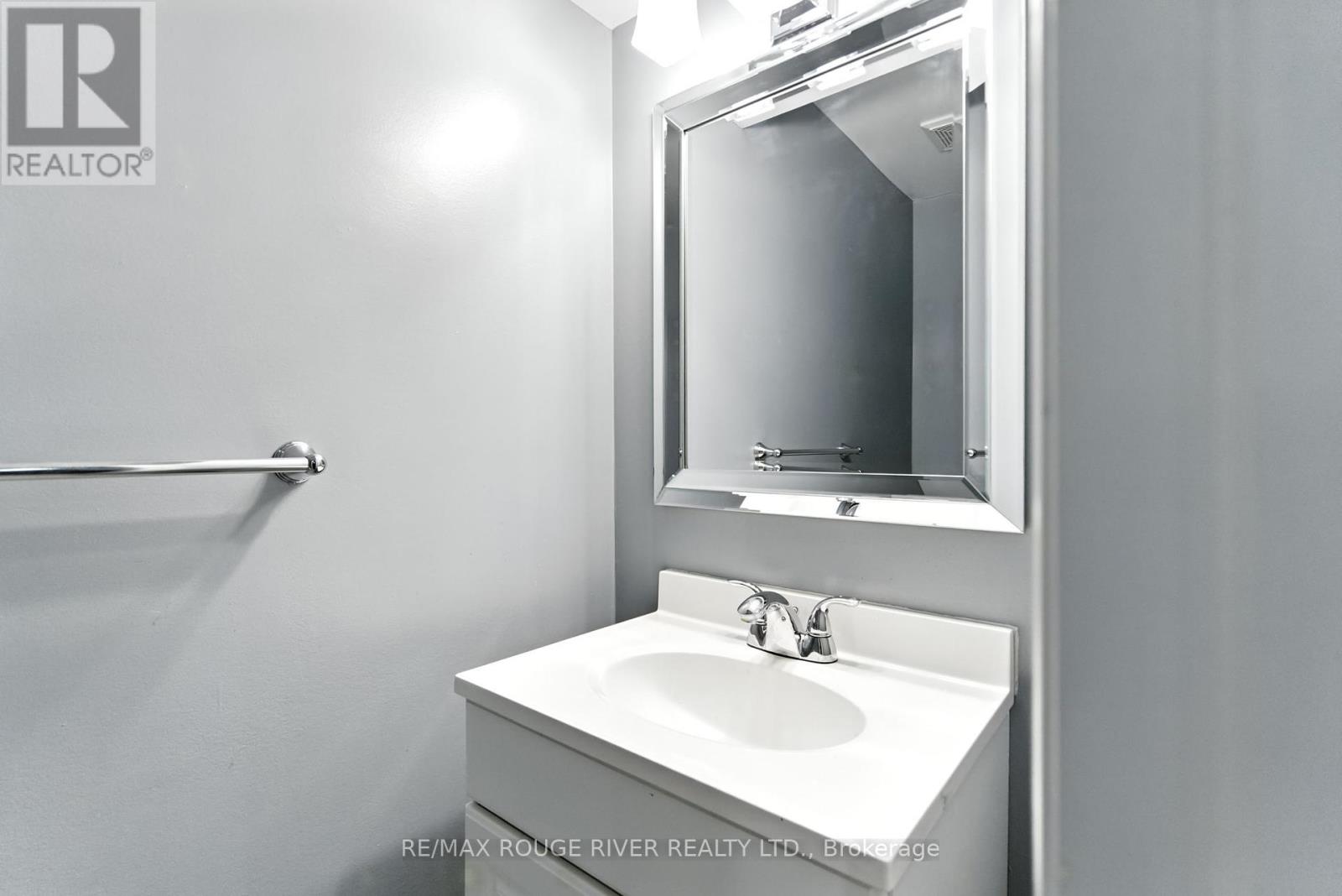 Photo 28 of 36 Keywood Street, Ajax ON