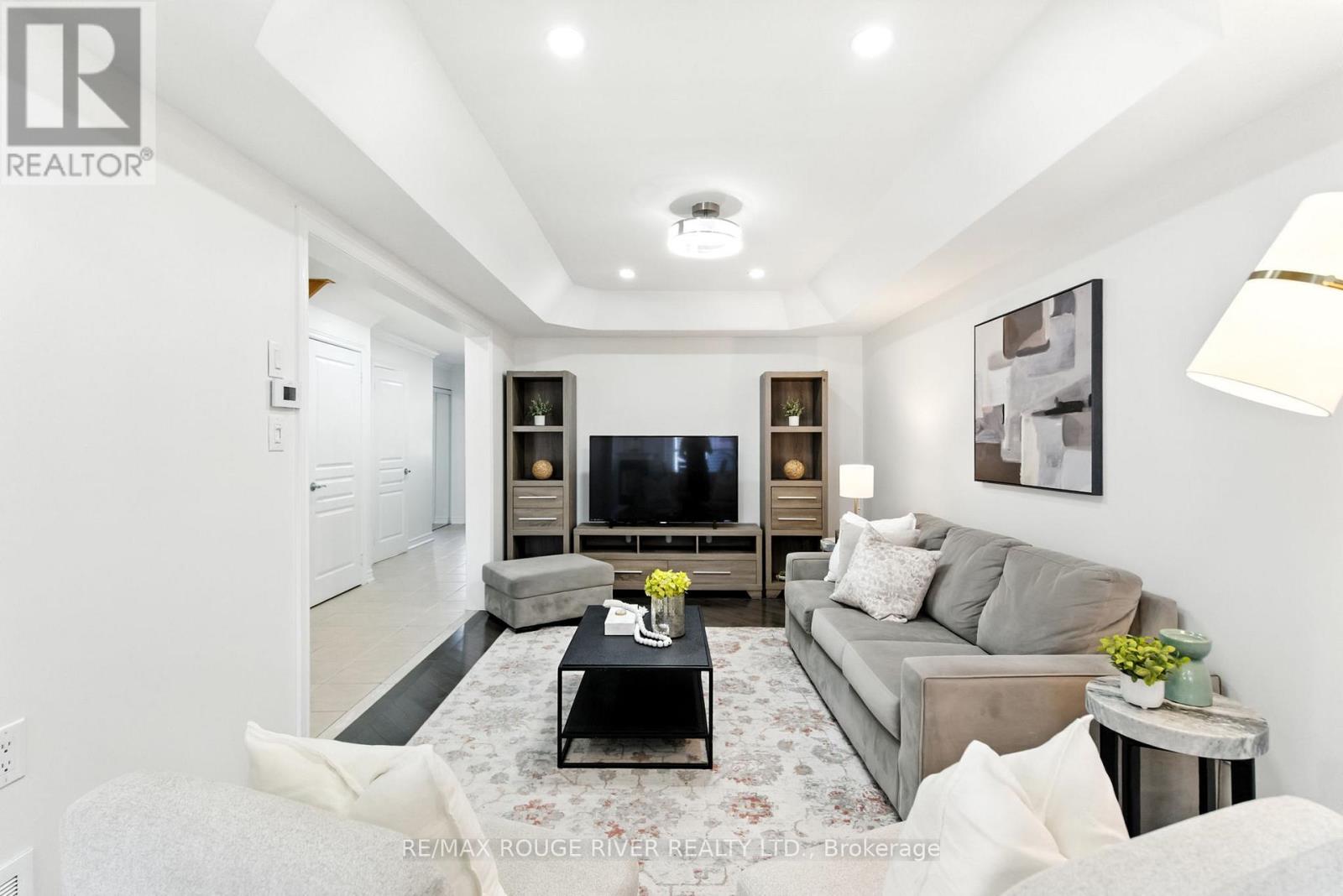 Photo 5 of 36 Keywood Street, Ajax ON