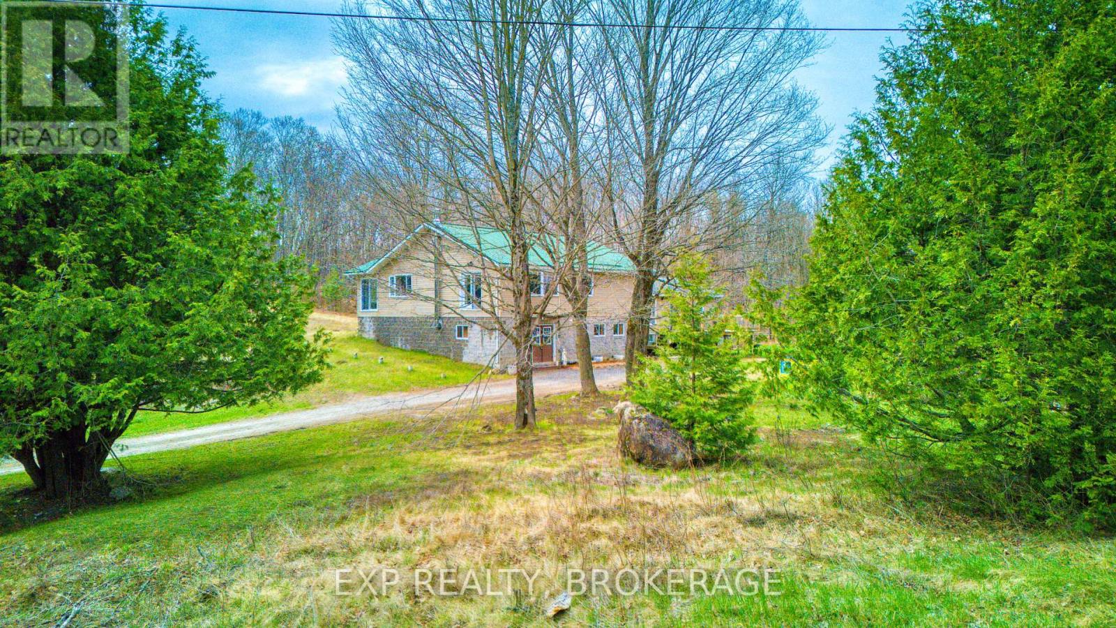 Photo 1 of 1073 Cox Road, Frontenac ON
