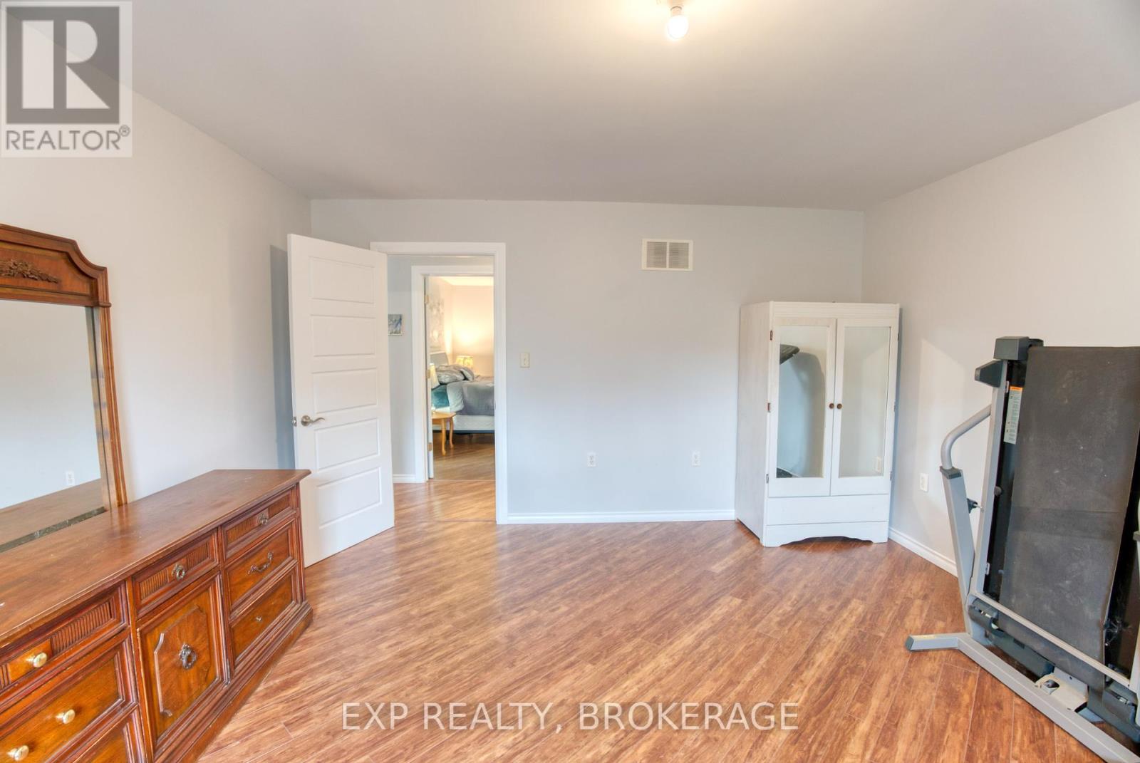 Photo 11 of 1073 Cox Road, Frontenac ON
