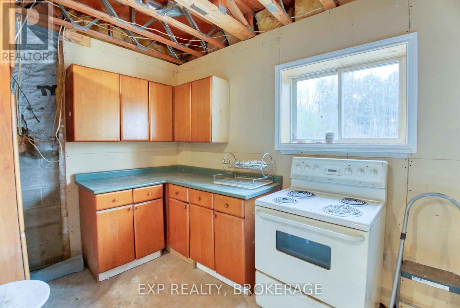 Photo 29 of 1073 Cox Road, Frontenac ON