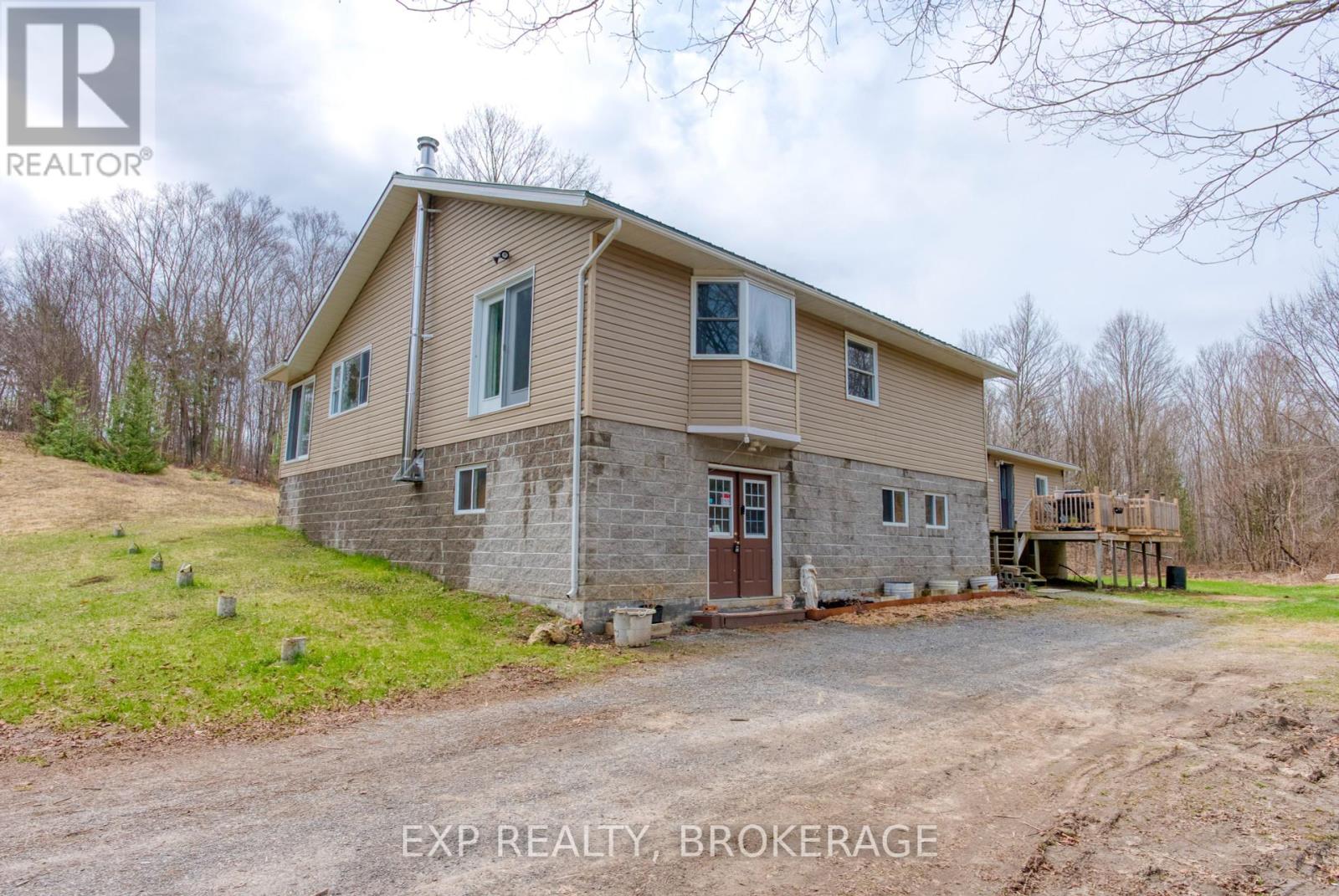Photo 3 of 1073 Cox Road, Frontenac ON