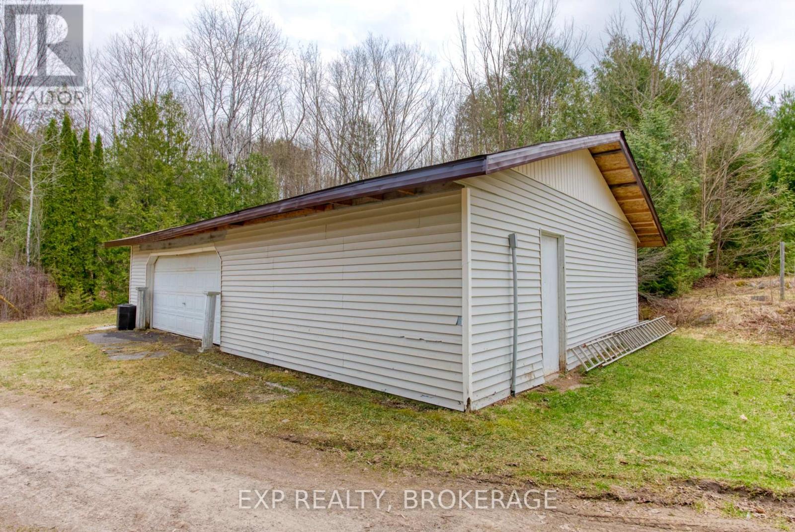 Photo 40 of 1073 Cox Road, Frontenac ON
