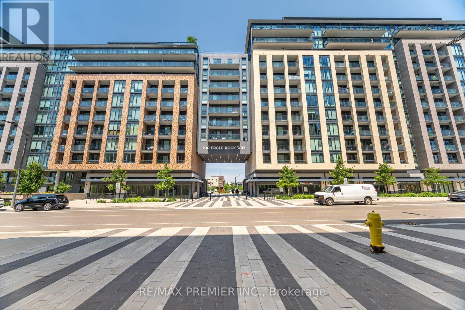 Photo 1 of 317 100 Eagle Rock Way, Vaughan ON