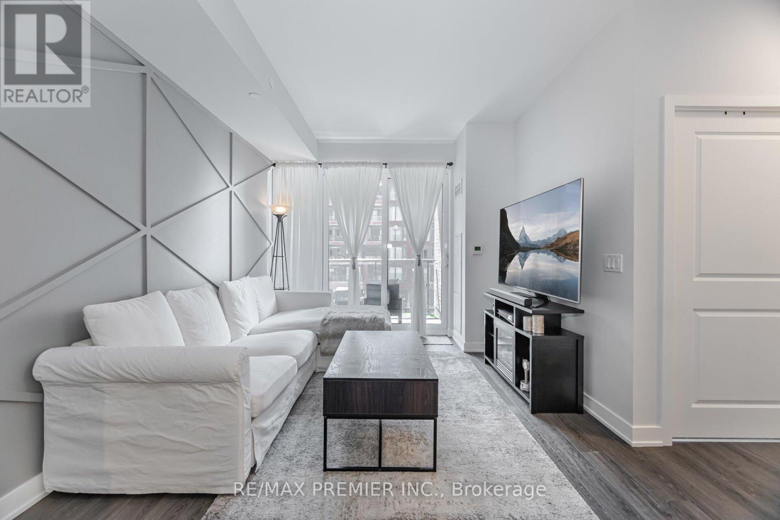 Photo 15 of 317 100 Eagle Rock Way, Vaughan ON