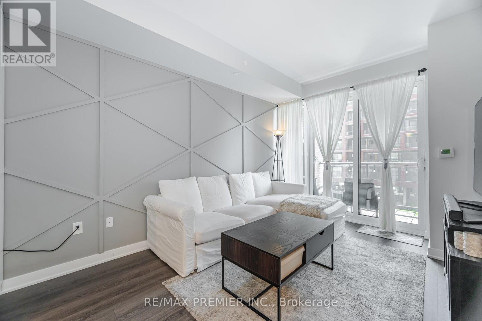 Photo 16 of 317 100 Eagle Rock Way, Vaughan ON