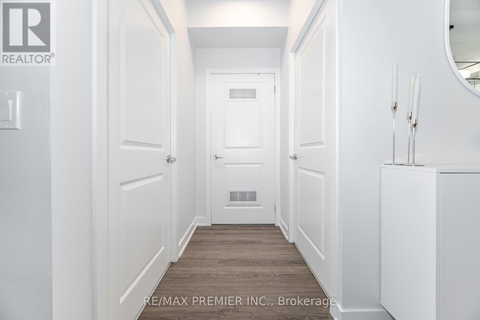 Photo 19 of 317 100 Eagle Rock Way, Vaughan ON