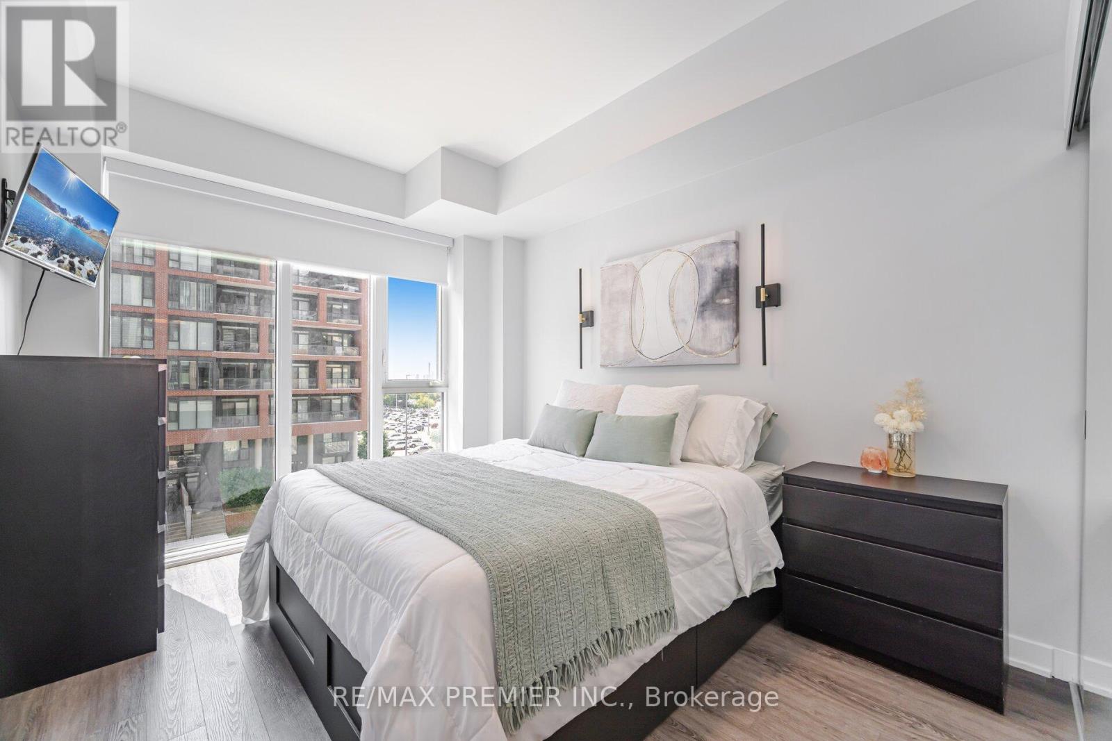 Photo 20 of 317 100 Eagle Rock Way, Vaughan ON