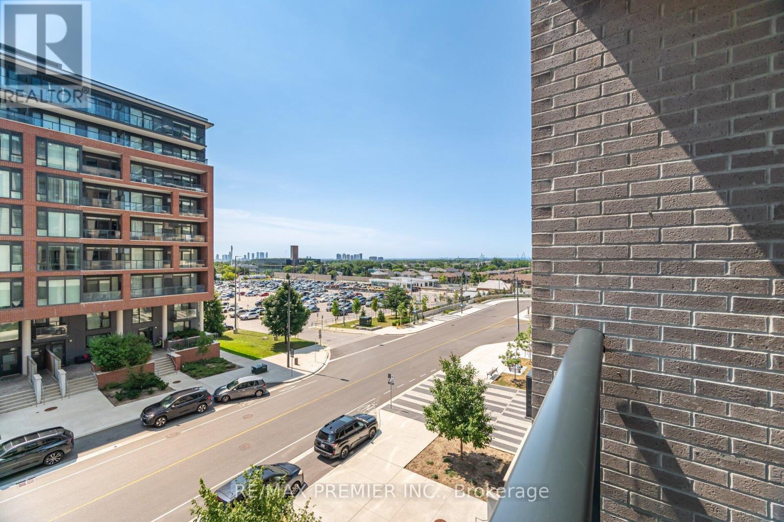 Photo 26 of 317 100 Eagle Rock Way, Vaughan ON
