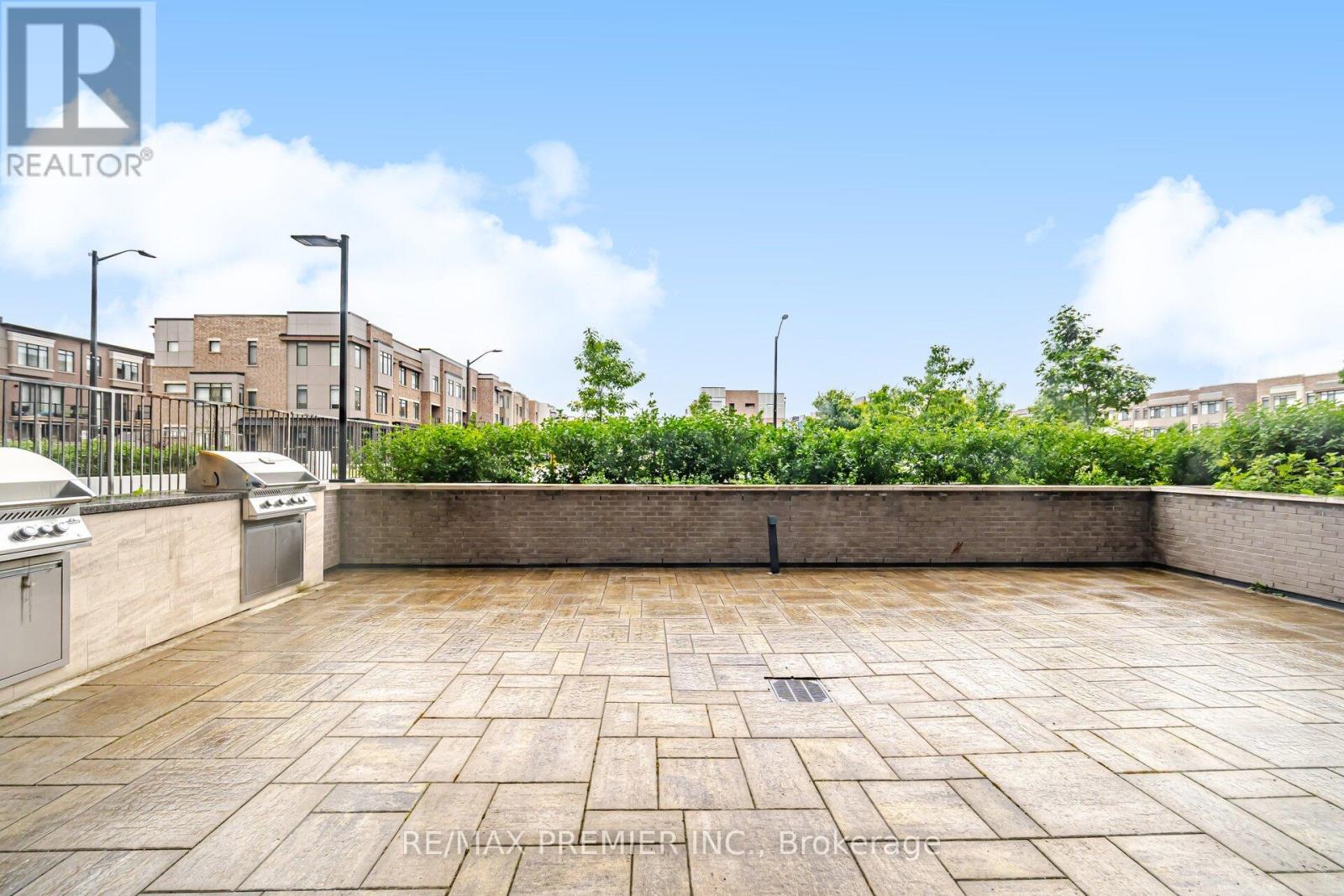 Photo 34 of 317 100 Eagle Rock Way, Vaughan ON