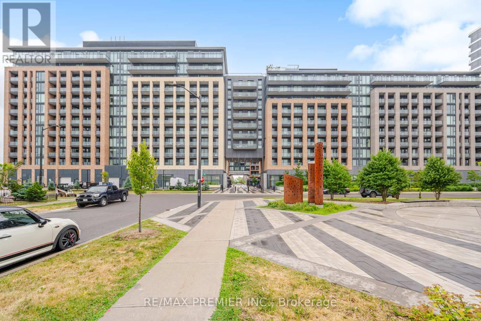Photo 36 of 317 100 Eagle Rock Way, Vaughan ON