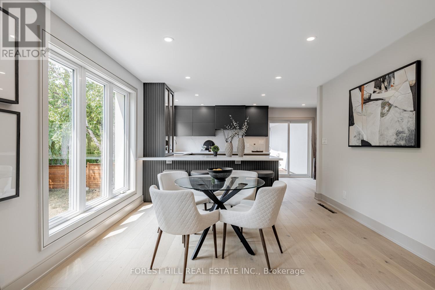 Photo 14 of 43 Thorny Brae Drive, Markham ON