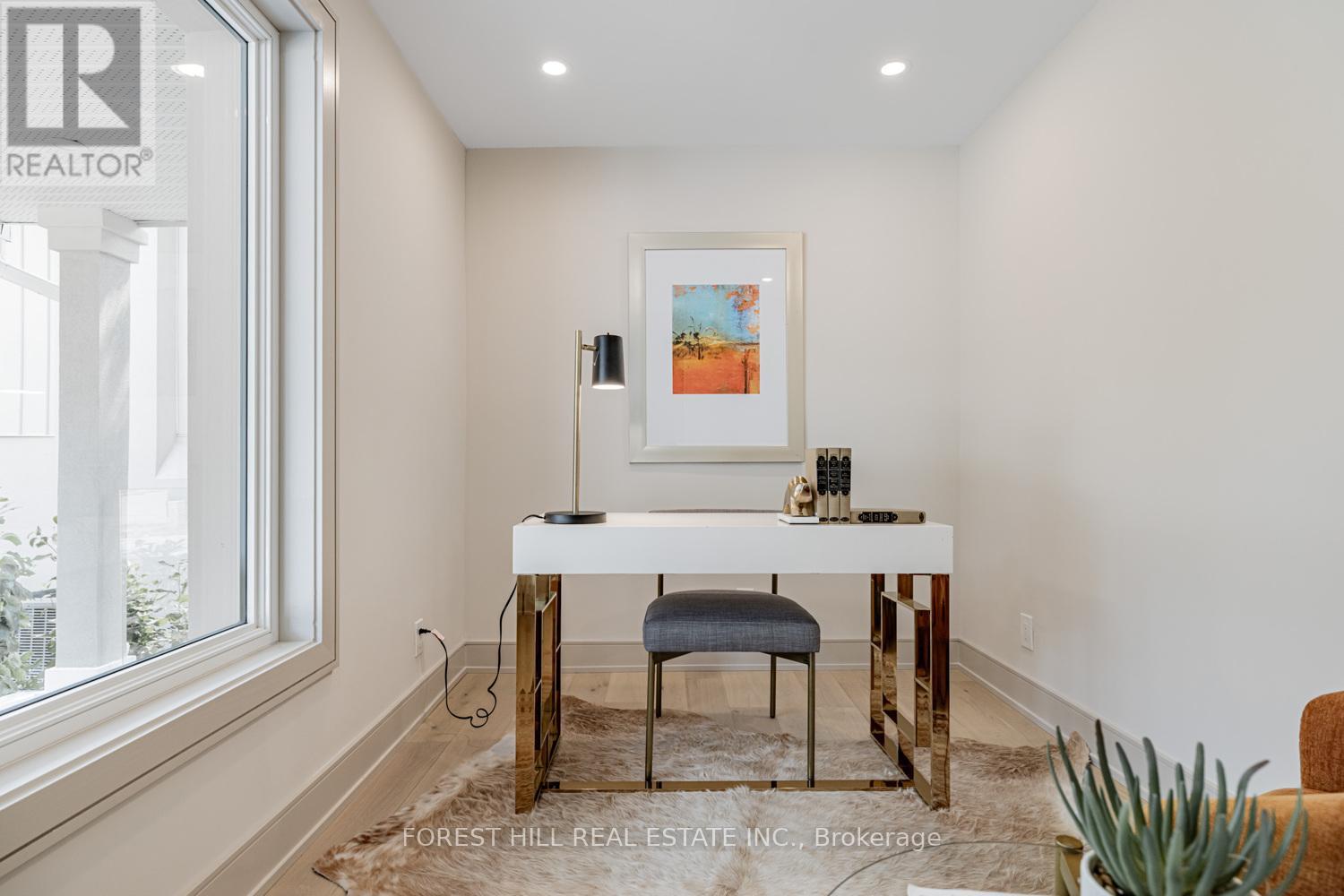Photo 7 of 43 Thorny Brae Drive, Markham ON