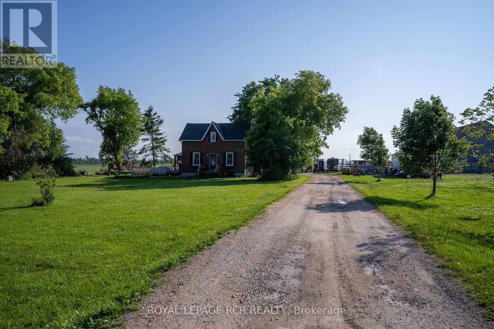 Photo 10 of 2606 Crossland Road, Springwater ON