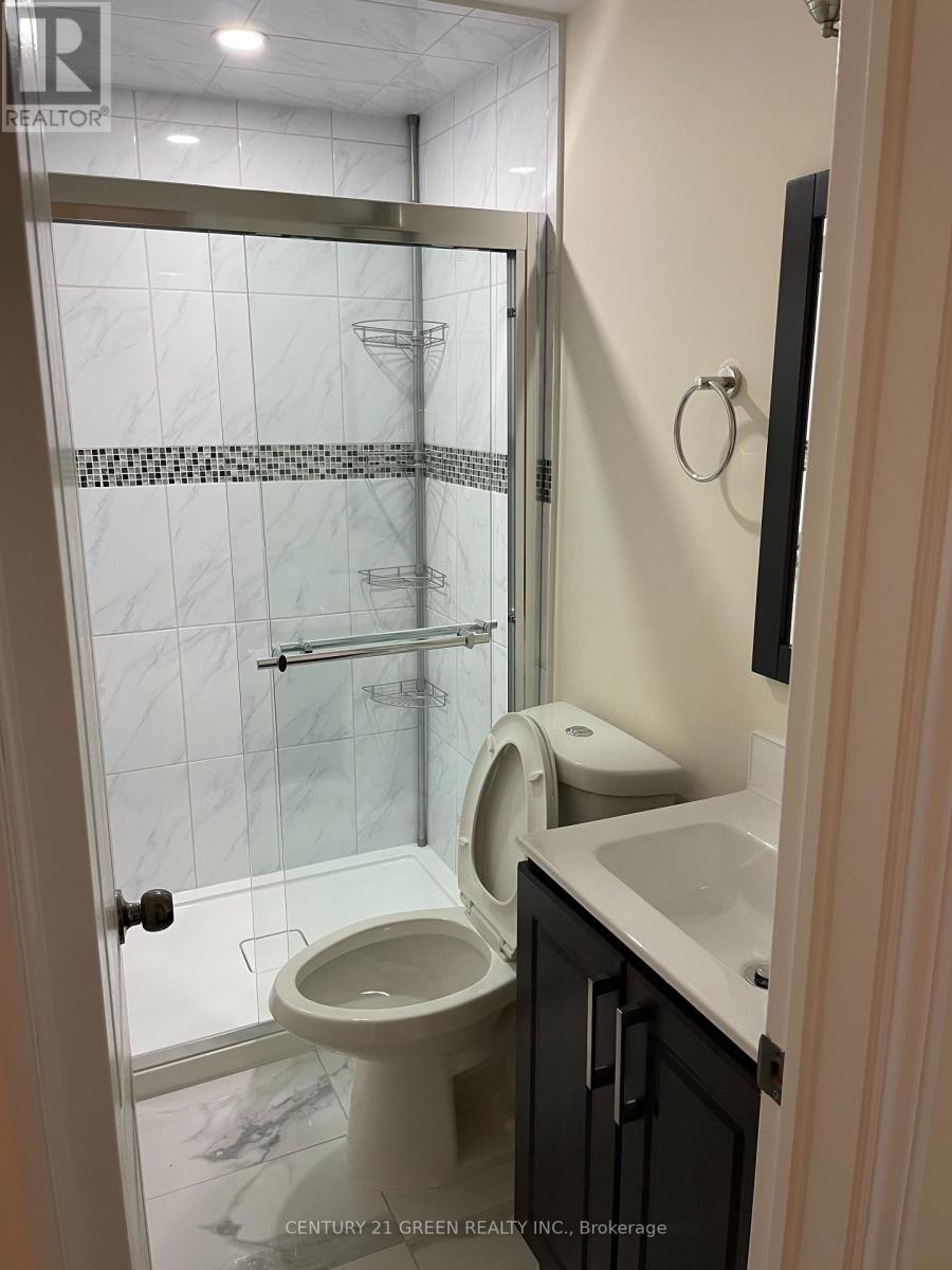 Photo 12 of 141 Columbia Road, Barrie ON