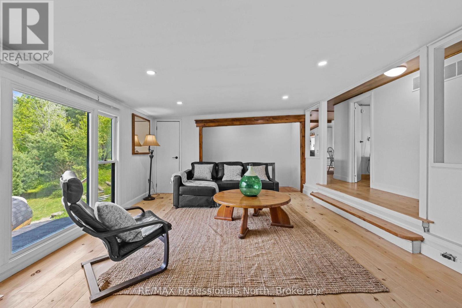 Single Family House Bungalow for Sale in  SUMMERVILLE ROAD Highlands East (Glamorgan) 