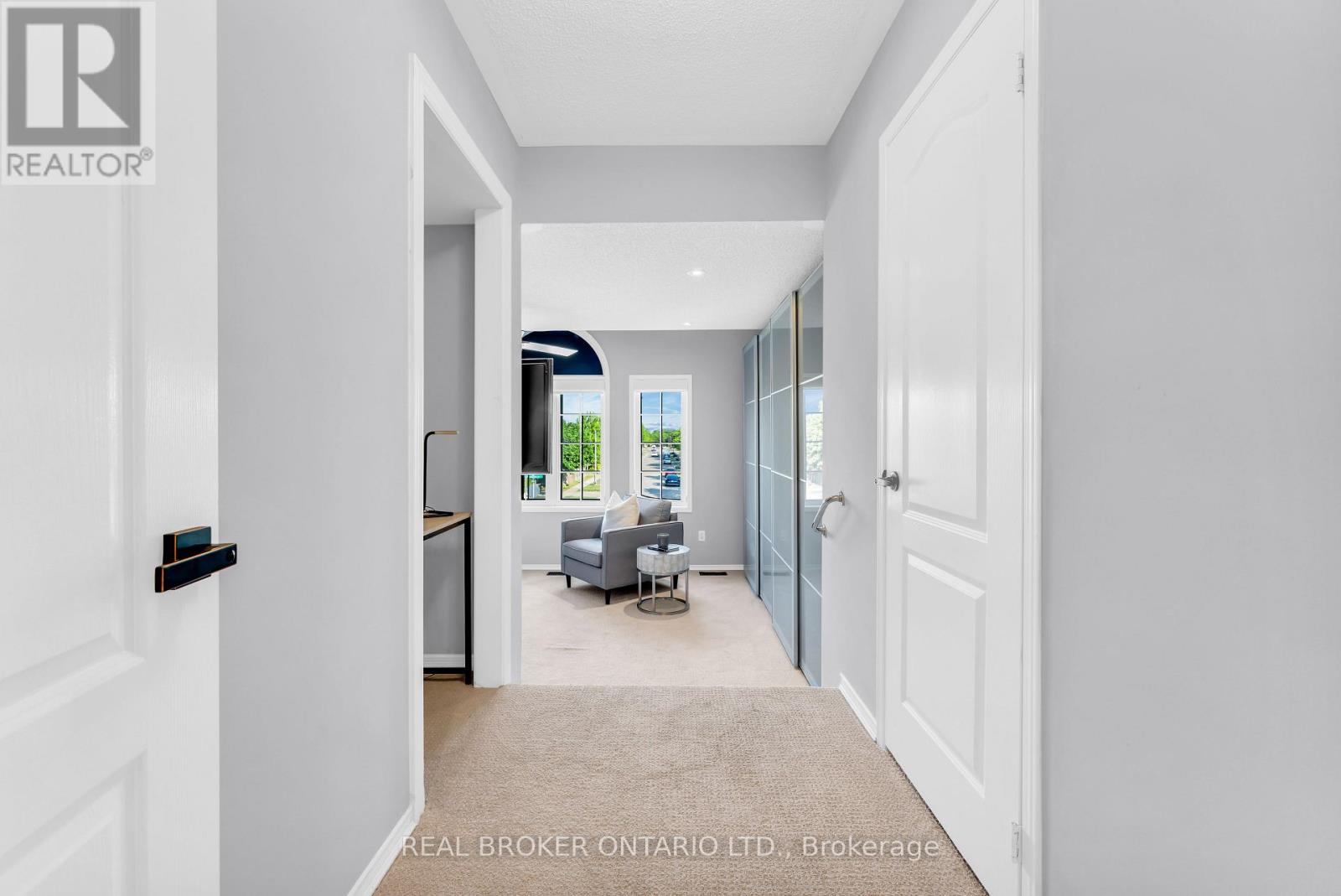 Photo 27 of 2293 Woodcrest Drive, Oakville ON