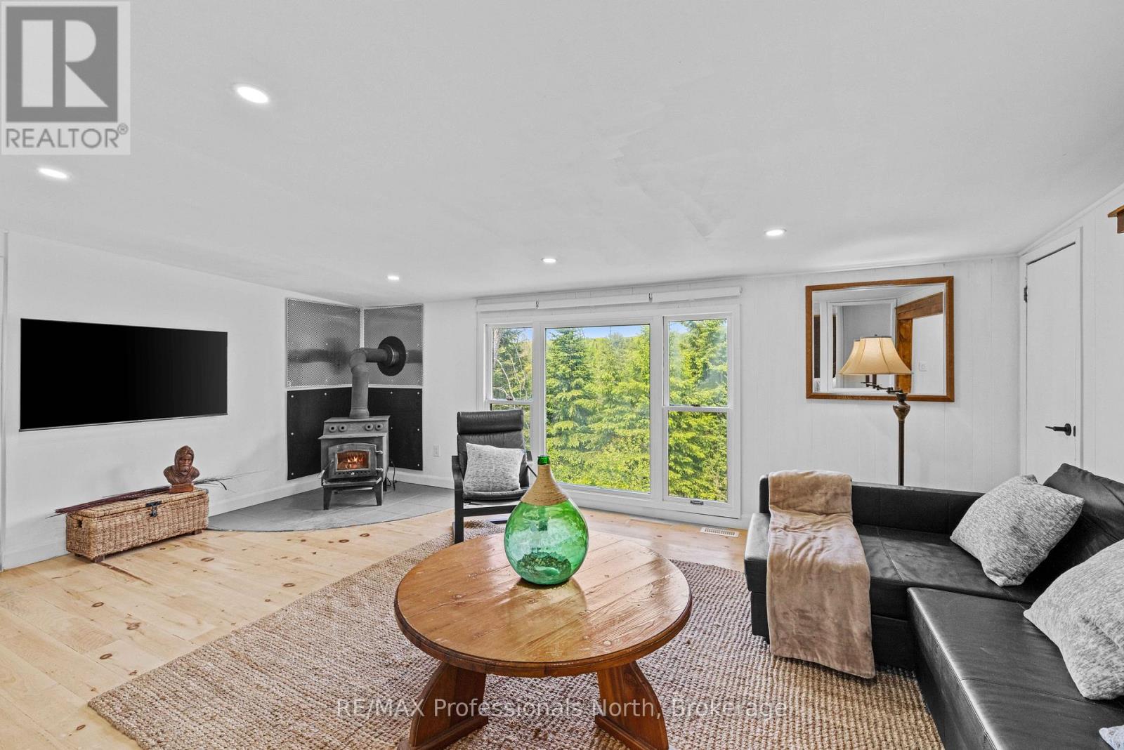 Single Family House Bungalow for Sale in  SUMMERVILLE ROAD Highlands East (Glamorgan) 