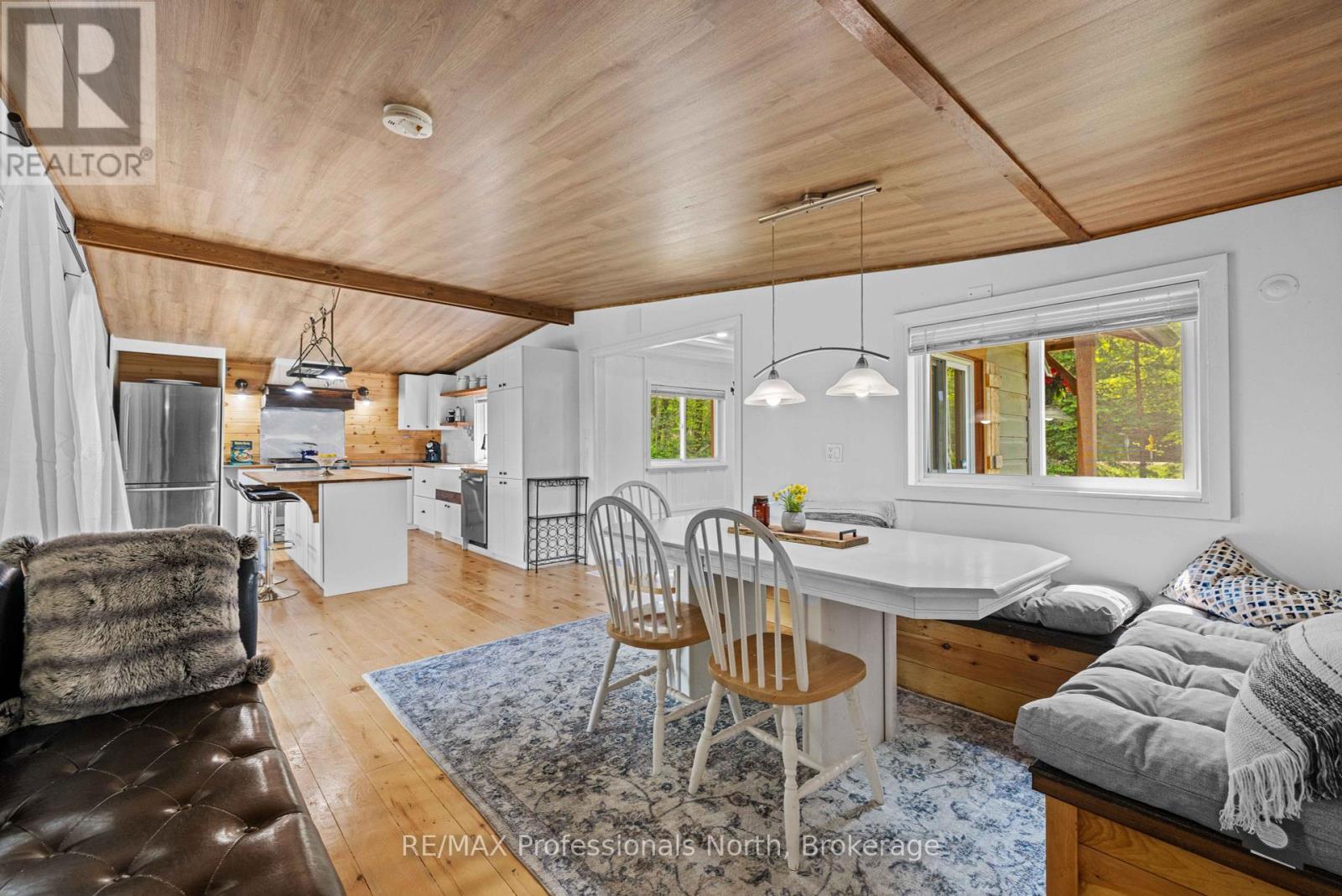 Single Family House Bungalow for Sale in  SUMMERVILLE ROAD Highlands East (Glamorgan) 