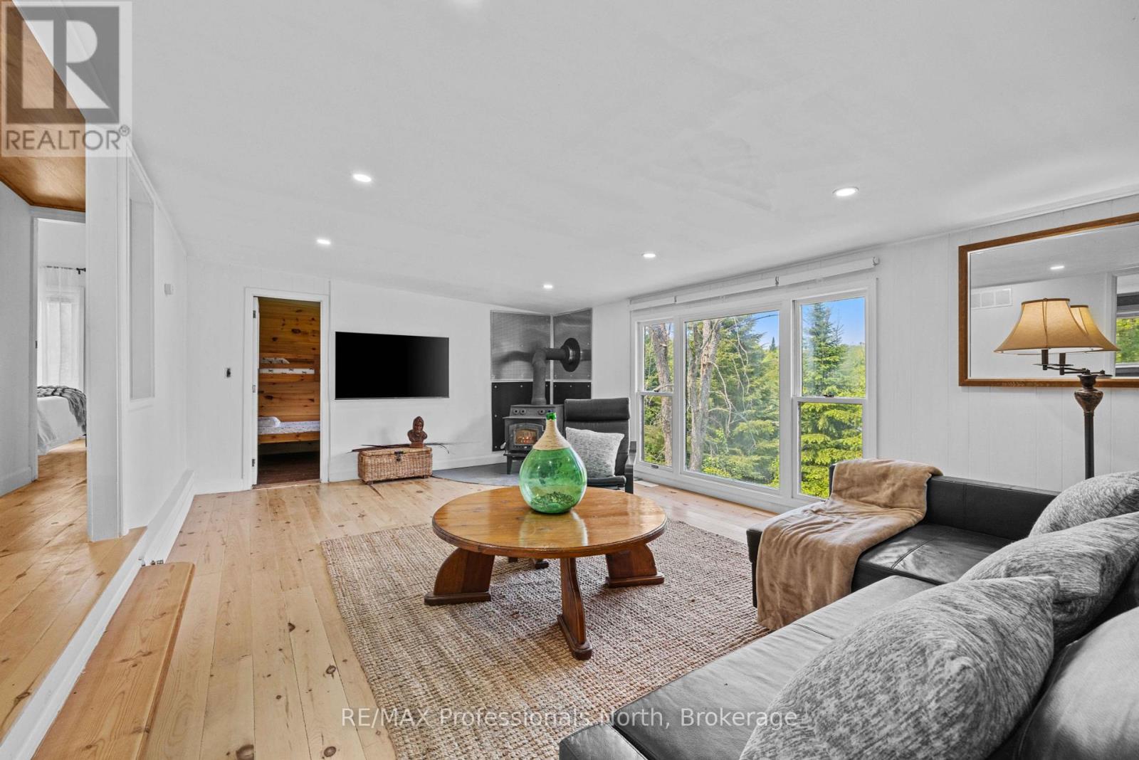 Single Family House Bungalow for Sale in  SUMMERVILLE ROAD Highlands East (Glamorgan) 