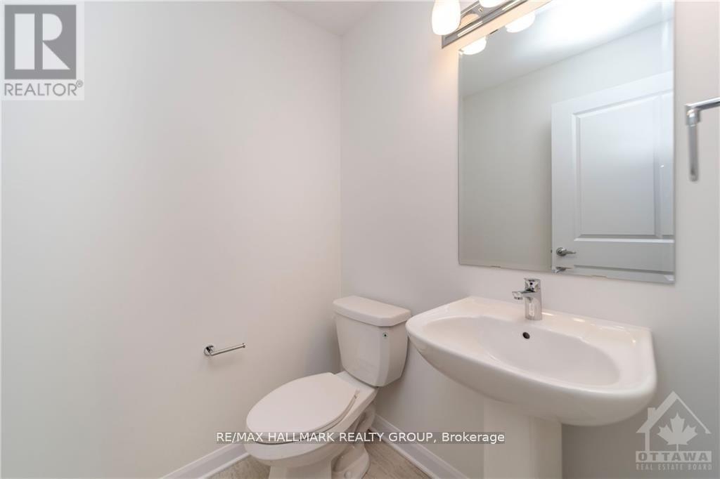 Photo 14 of 758 Jennie Trout Terrace, Ottawa ON