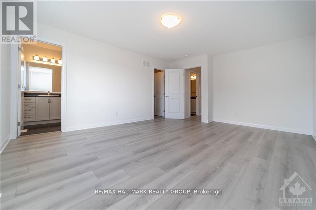 Photo 17 of 758 Jennie Trout Terrace, Ottawa ON