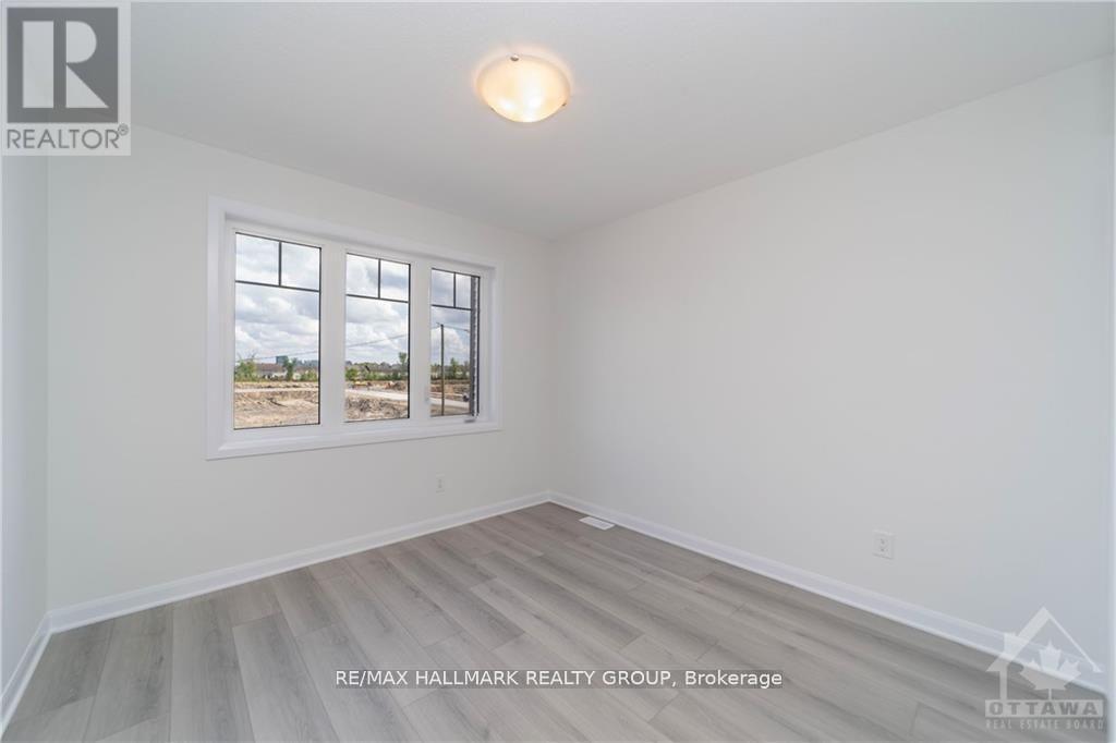 Photo 21 of 758 Jennie Trout Terrace, Ottawa ON