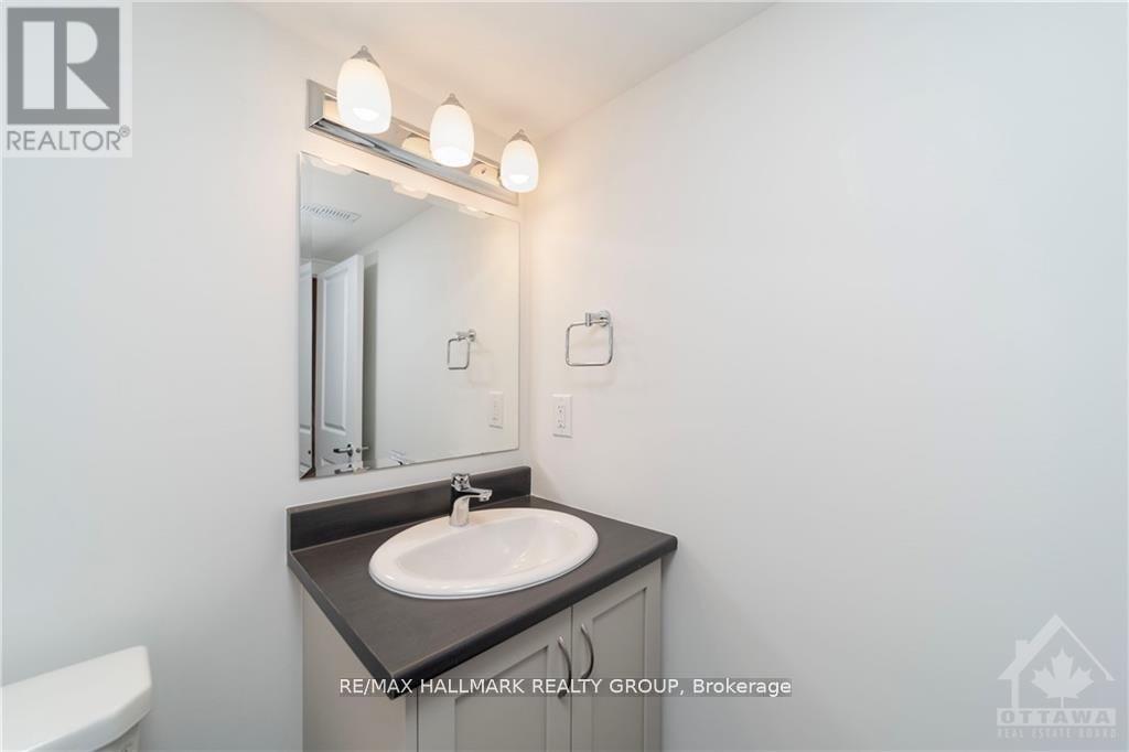 Photo 27 of 758 Jennie Trout Terrace, Ottawa ON