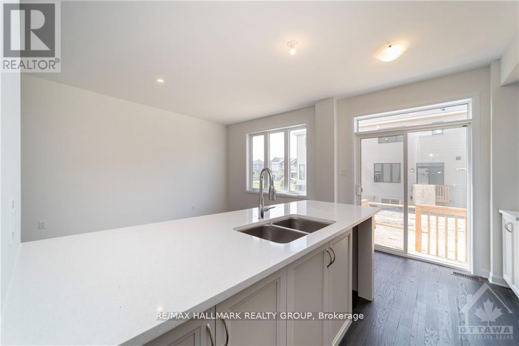 Photo 7 of 758 Jennie Trout Terrace, Ottawa ON
