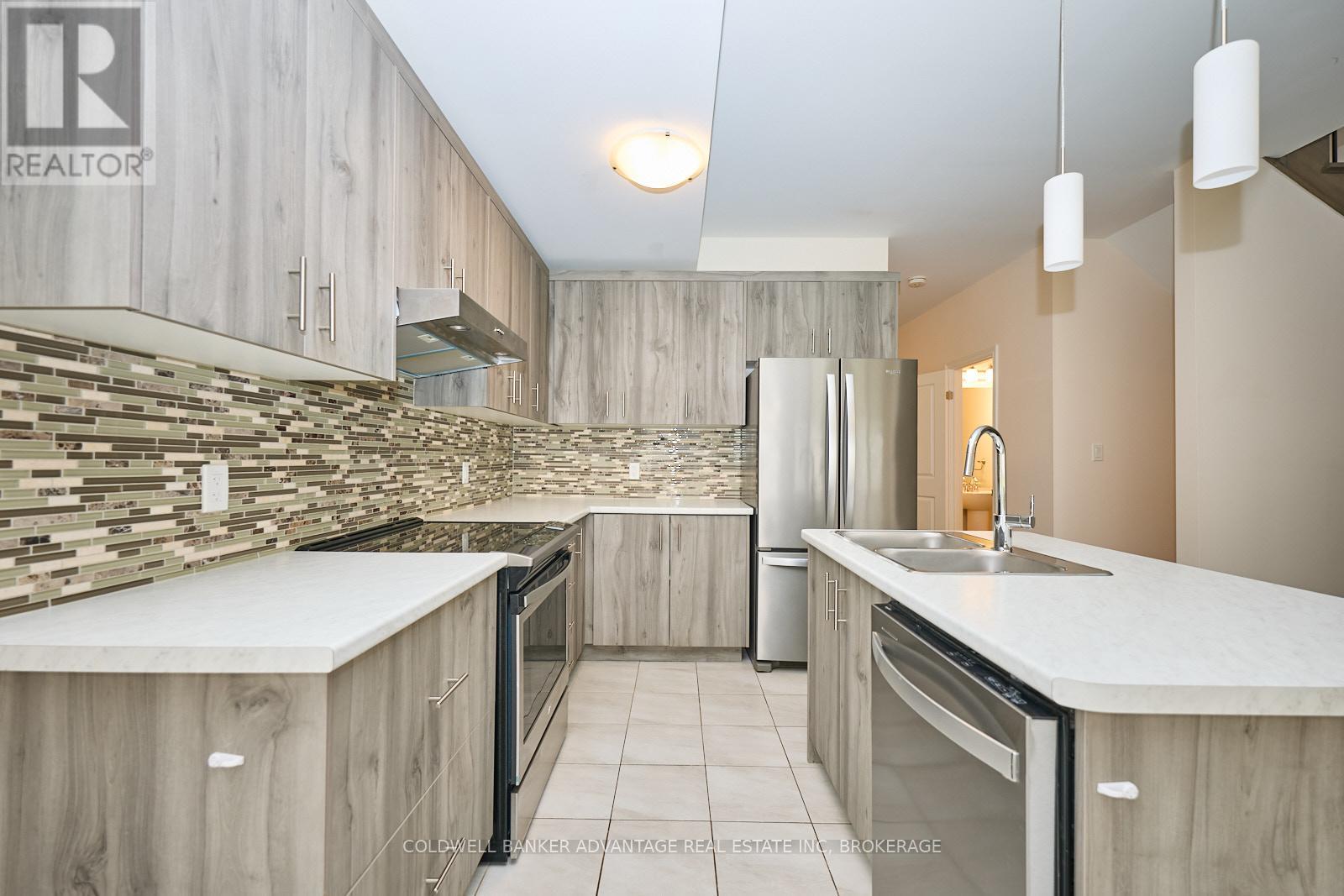Photo 21 of 45 Mclaughlin Street, Welland ON