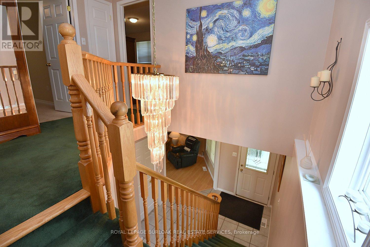 Photo 18 of 4002 Jarvis Crescent, Burlington ON