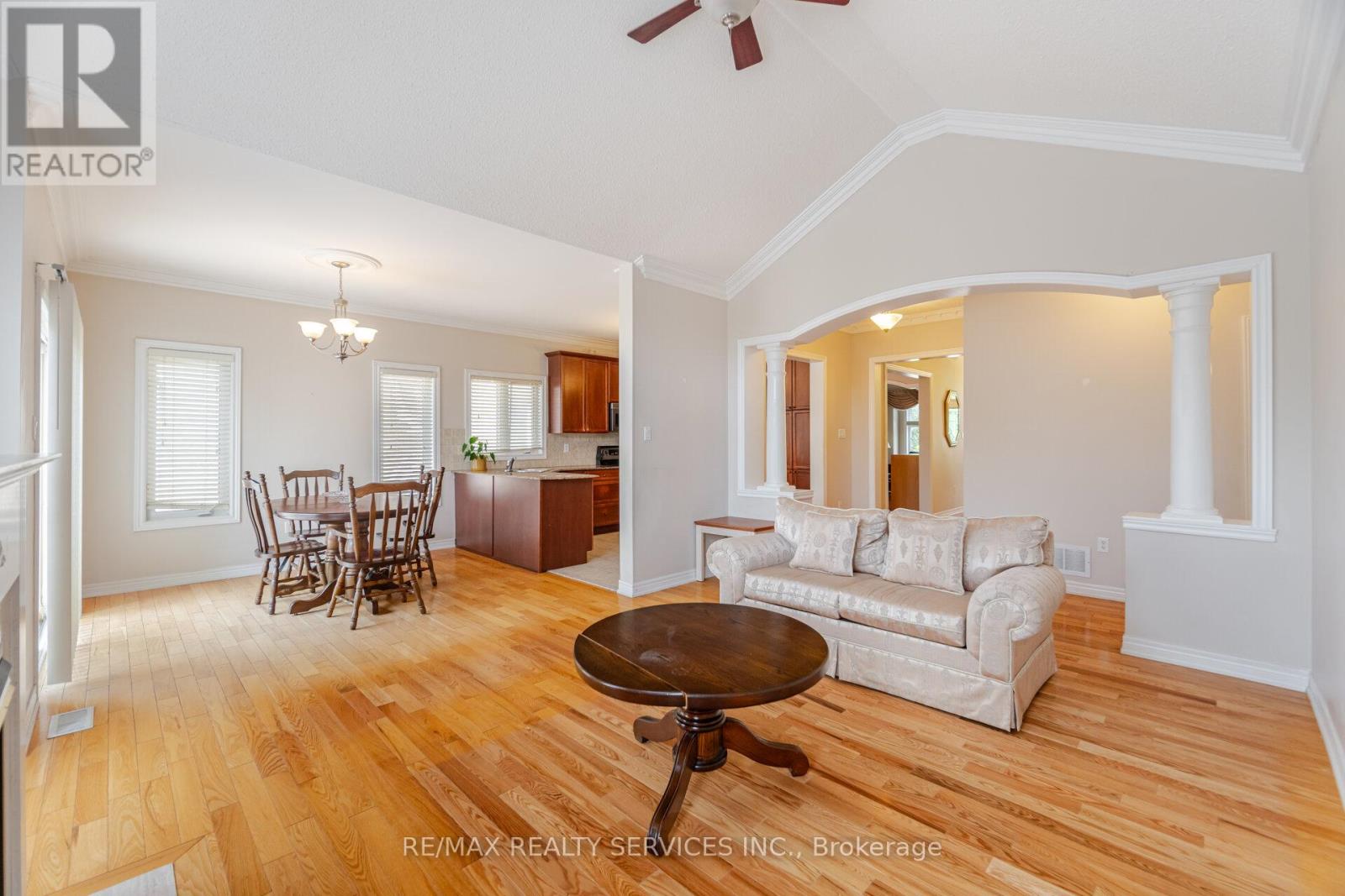 Photo 25 of 2413 Salcome Drive, Oakville ON