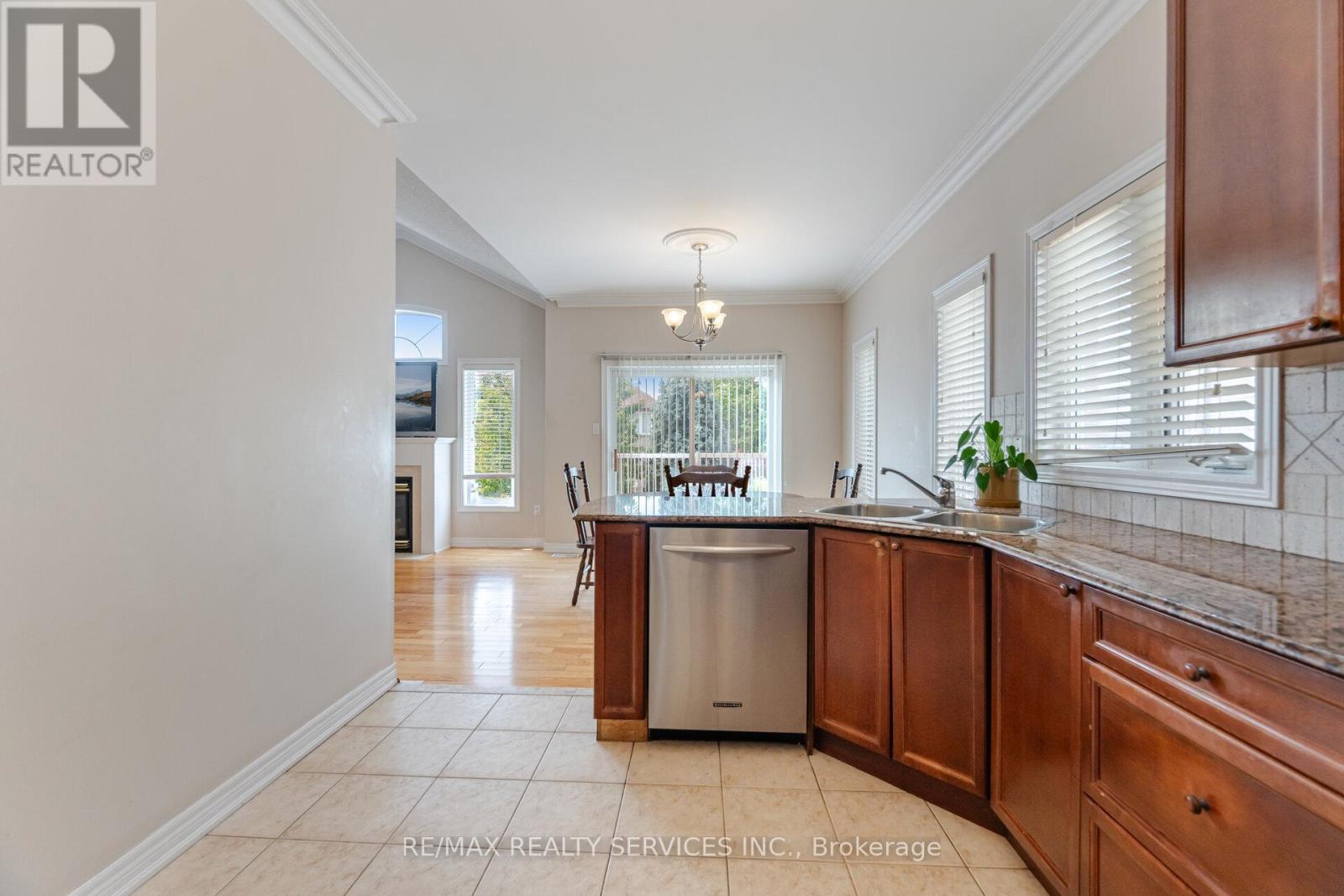 Photo 41 of 2413 Salcome Drive, Oakville ON