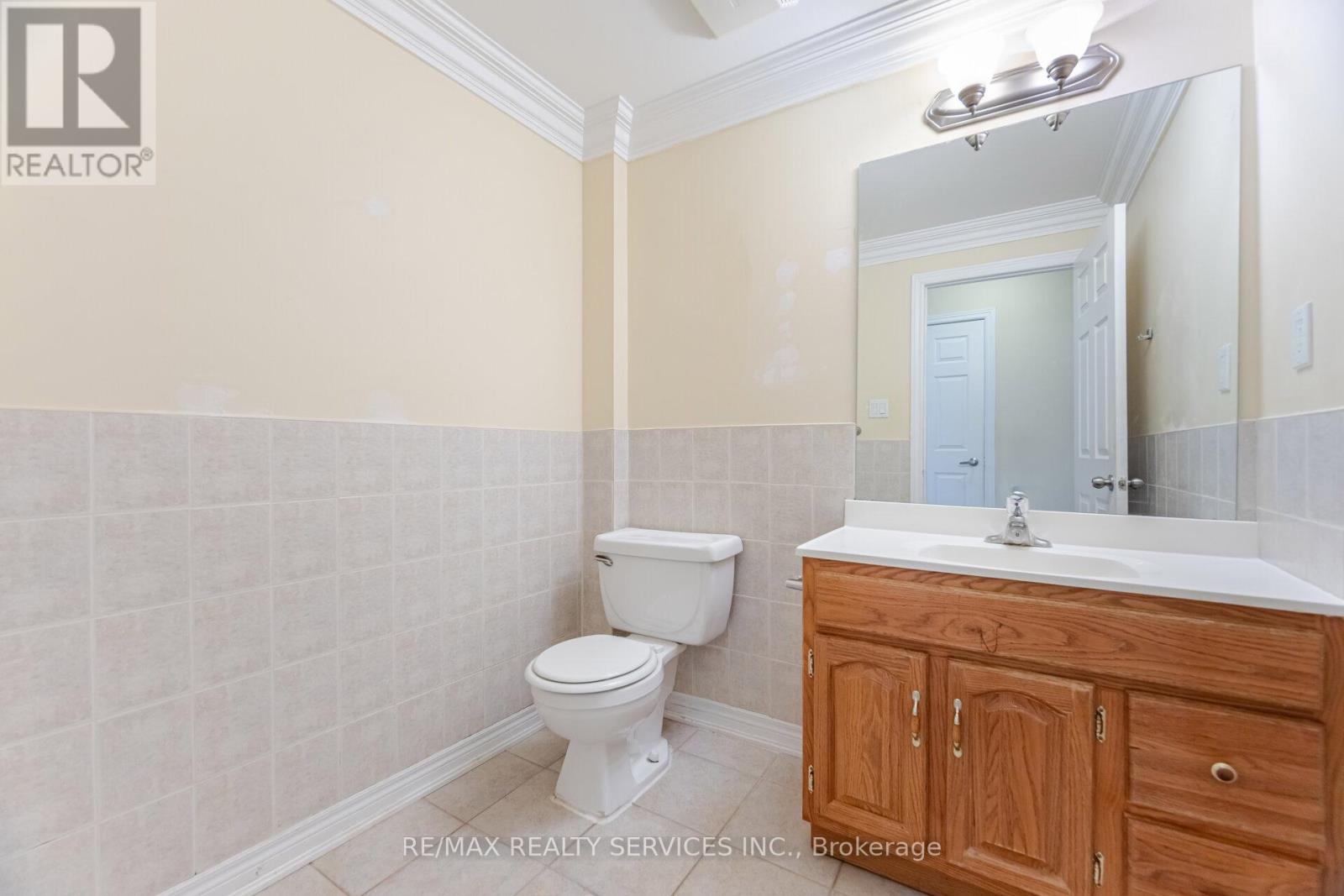 Photo 24 of 2413 Salcome Drive, Oakville ON