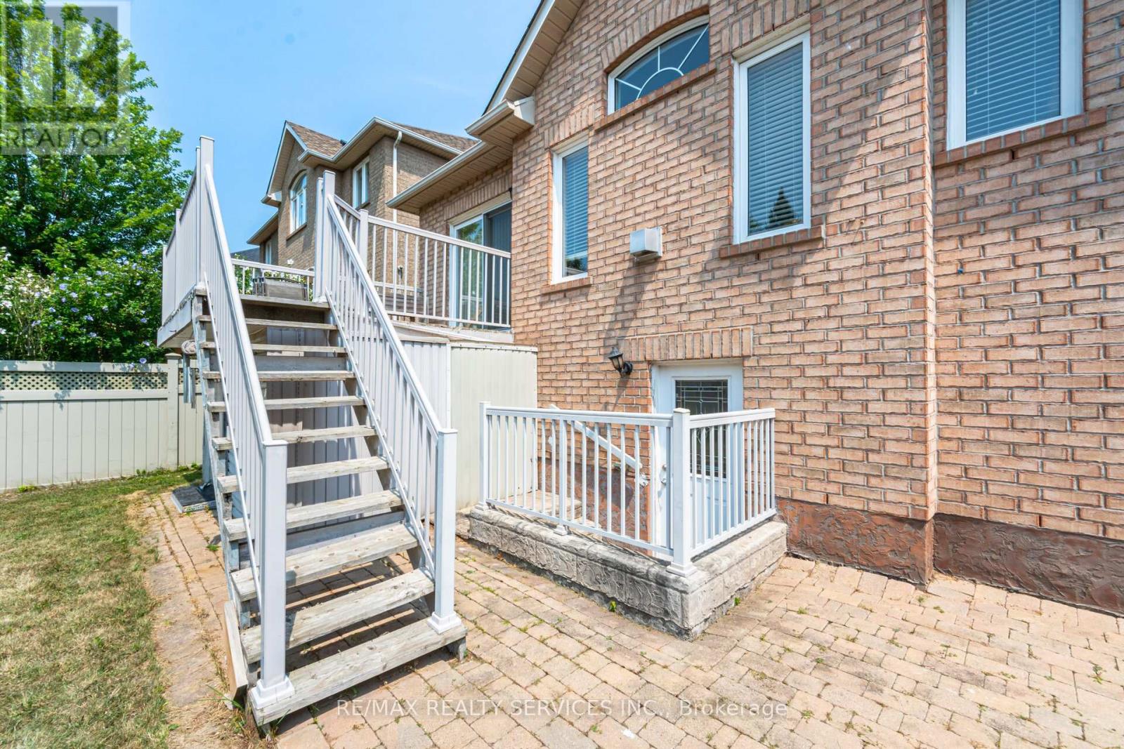 Photo 20 of 2413 Salcome Drive, Oakville ON