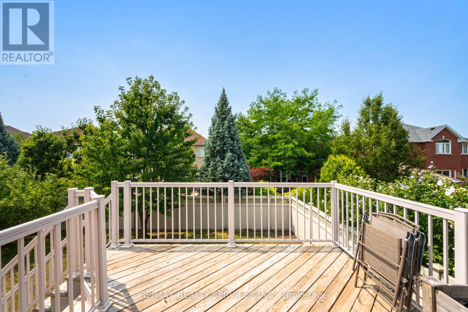 Photo 39 of 2413 Salcome Drive, Oakville ON
