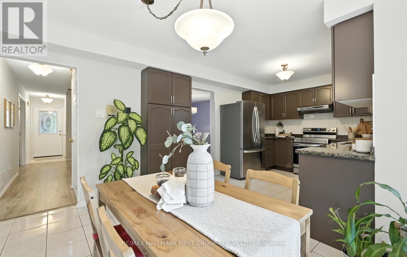 Photo 17 of 15 Ribblesdale Drive, Whitby ON