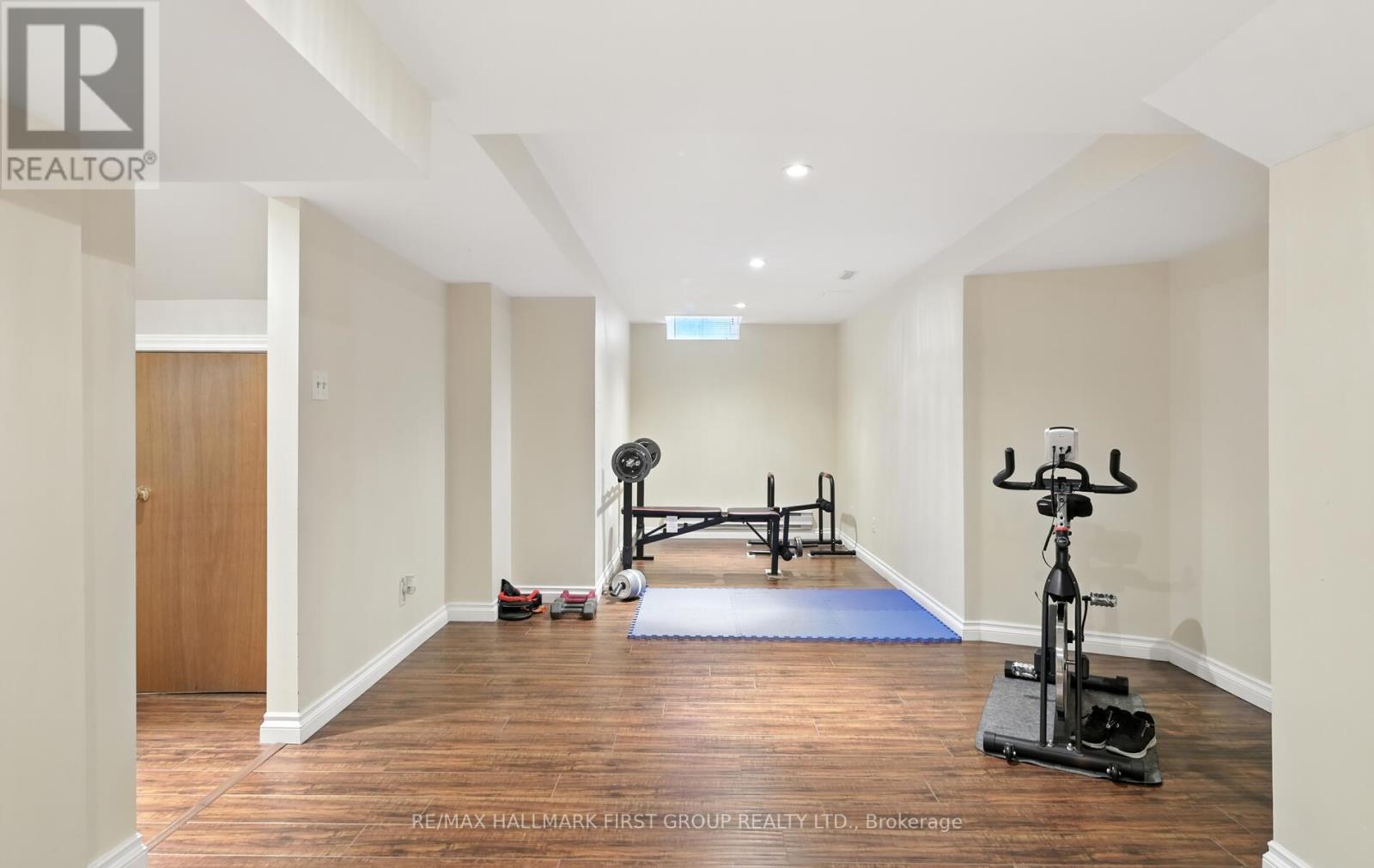 Photo 37 of 15 Ribblesdale Drive, Whitby ON