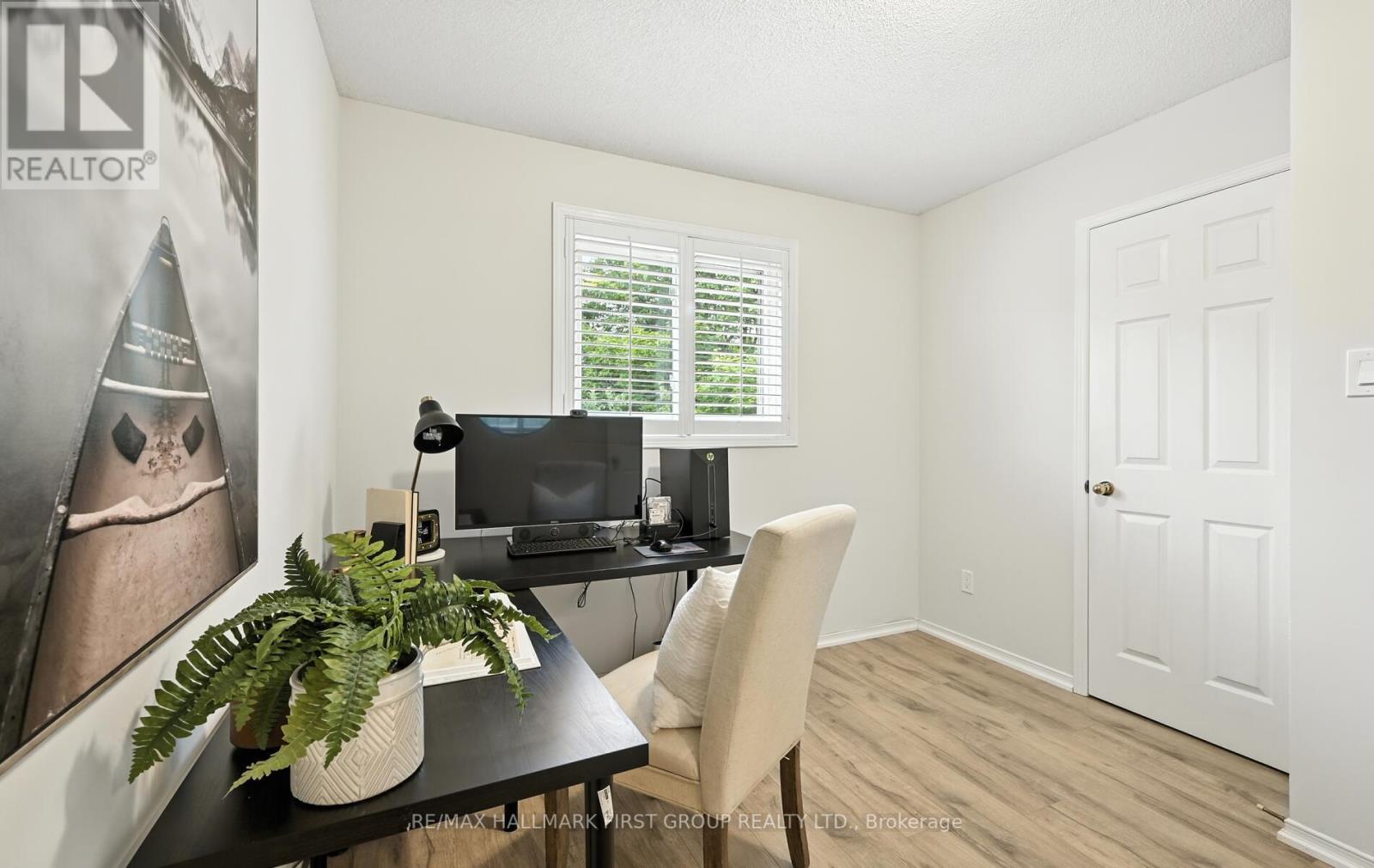 Photo 32 of 15 Ribblesdale Drive, Whitby ON