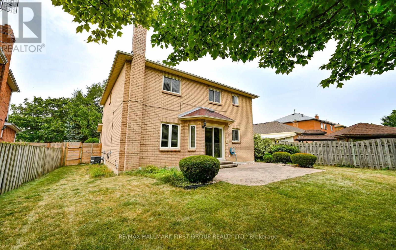Photo 47 of 15 Ribblesdale Drive, Whitby ON