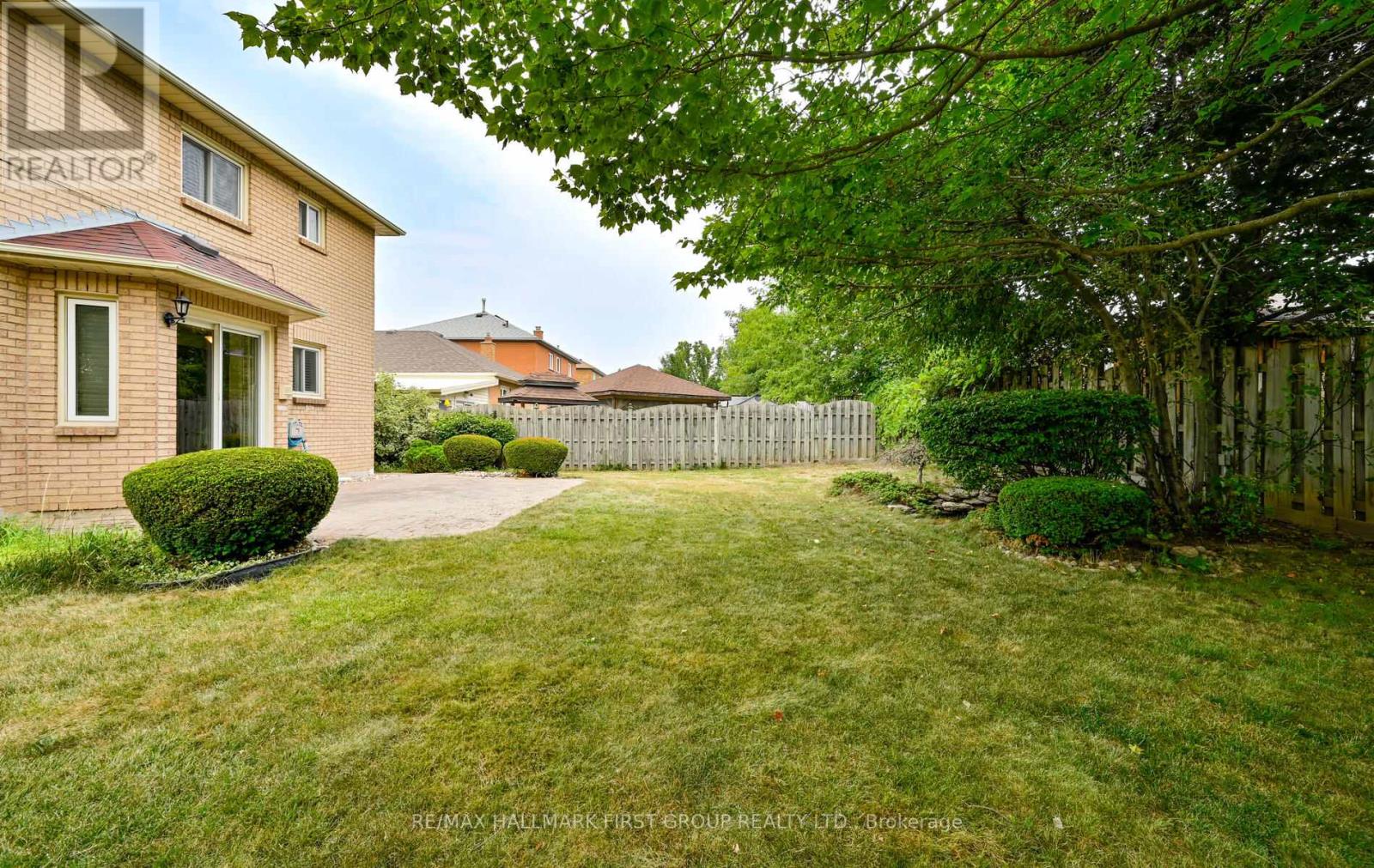 Photo 46 of 15 Ribblesdale Drive, Whitby ON