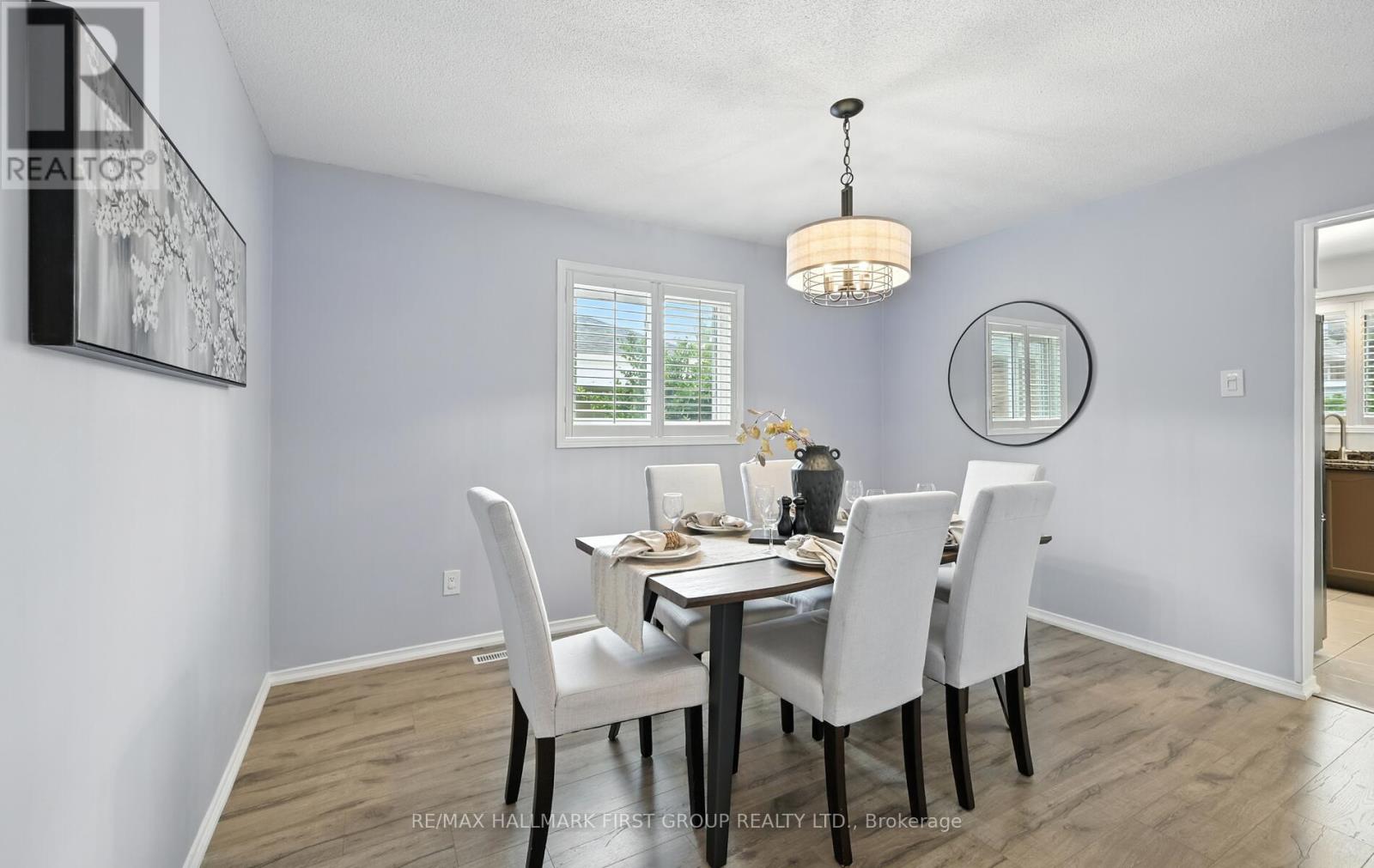 Photo 9 of 15 Ribblesdale Drive, Whitby ON