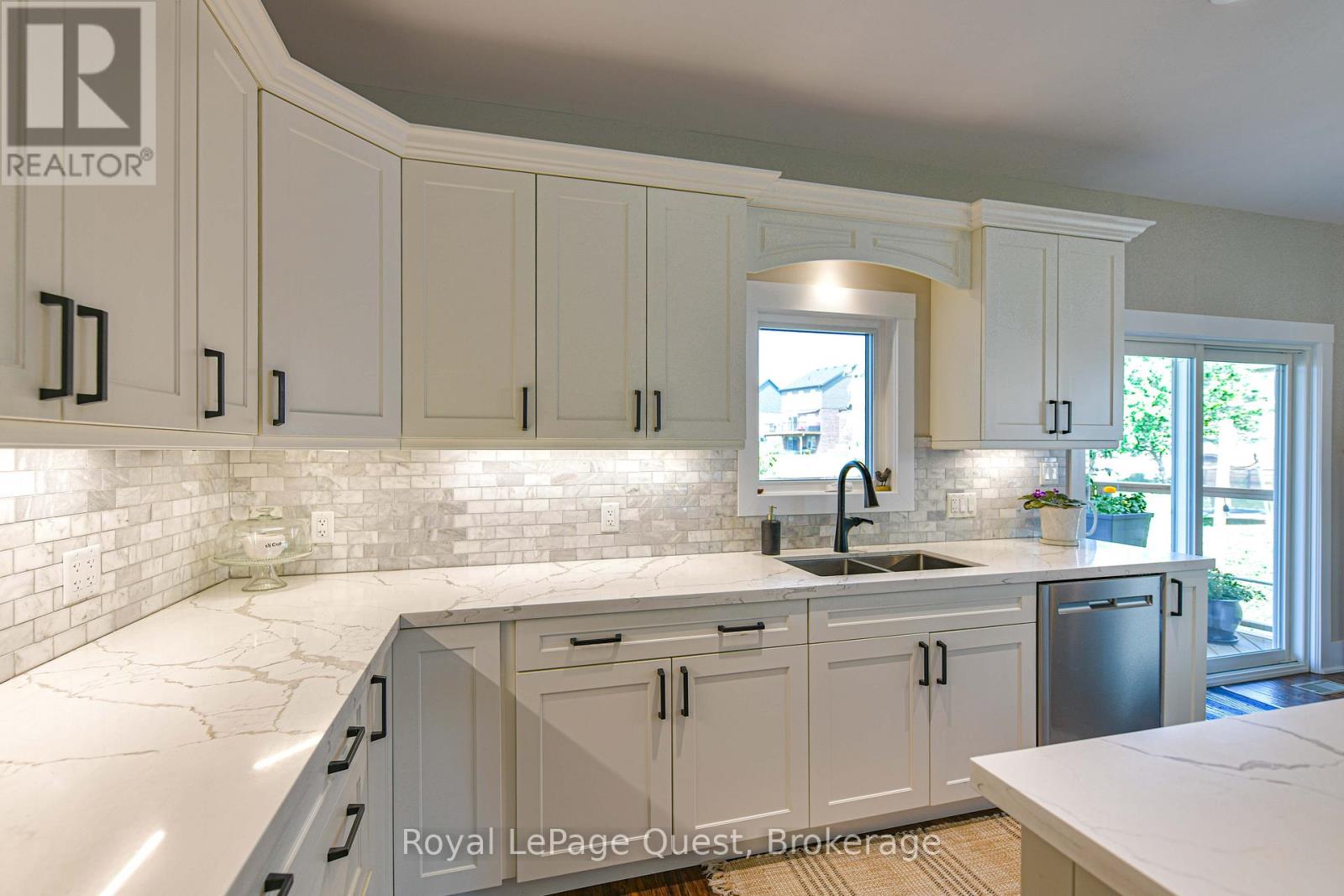 Photo 30 of 6 Millwood Court, Huntsville ON