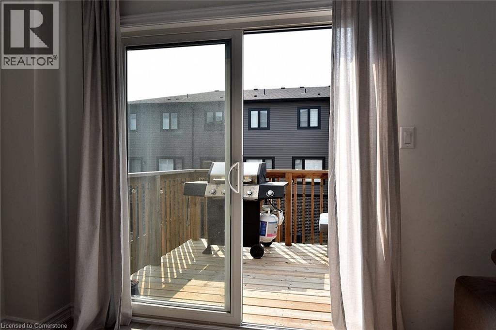 Photo 32 of 54 Capstone Lane, Hamilton ON
