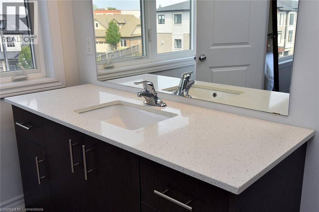 Photo 2 of 54 Capstone Lane, Hamilton ON