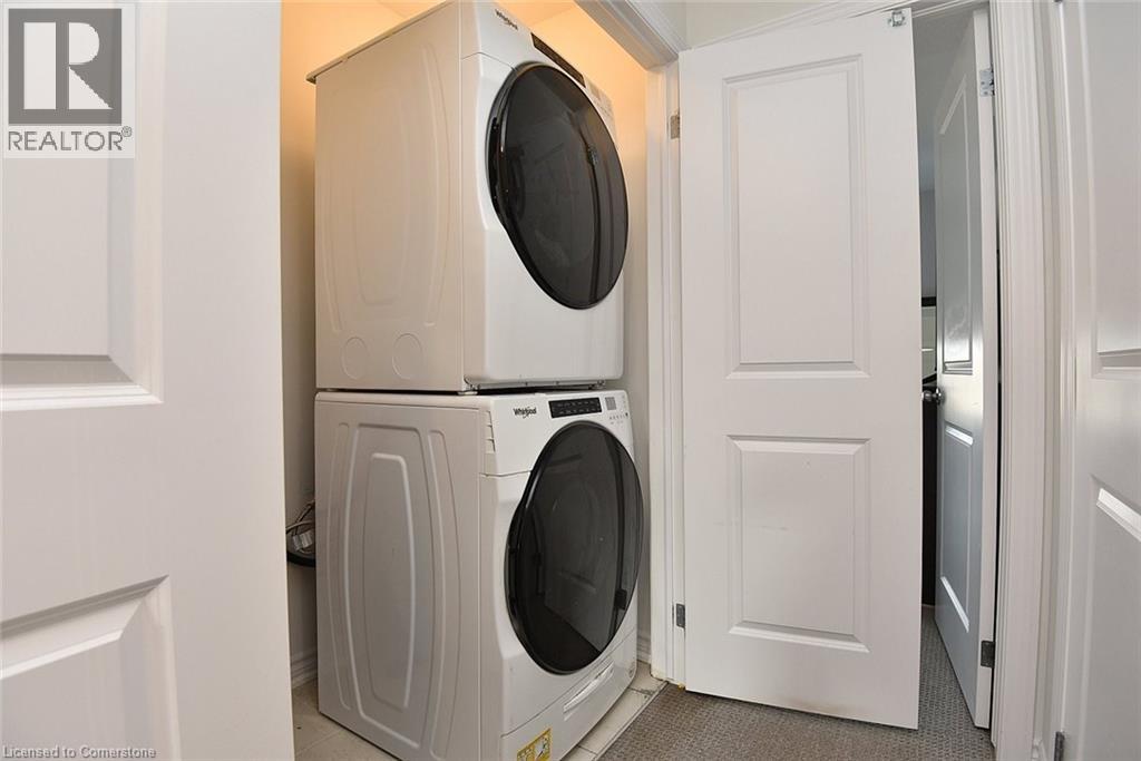 Photo 19 of 54 Capstone Lane, Hamilton ON