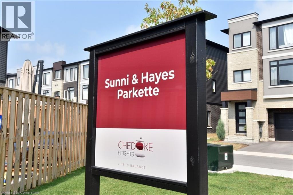 Photo 40 of 54 Capstone Lane, Hamilton ON
